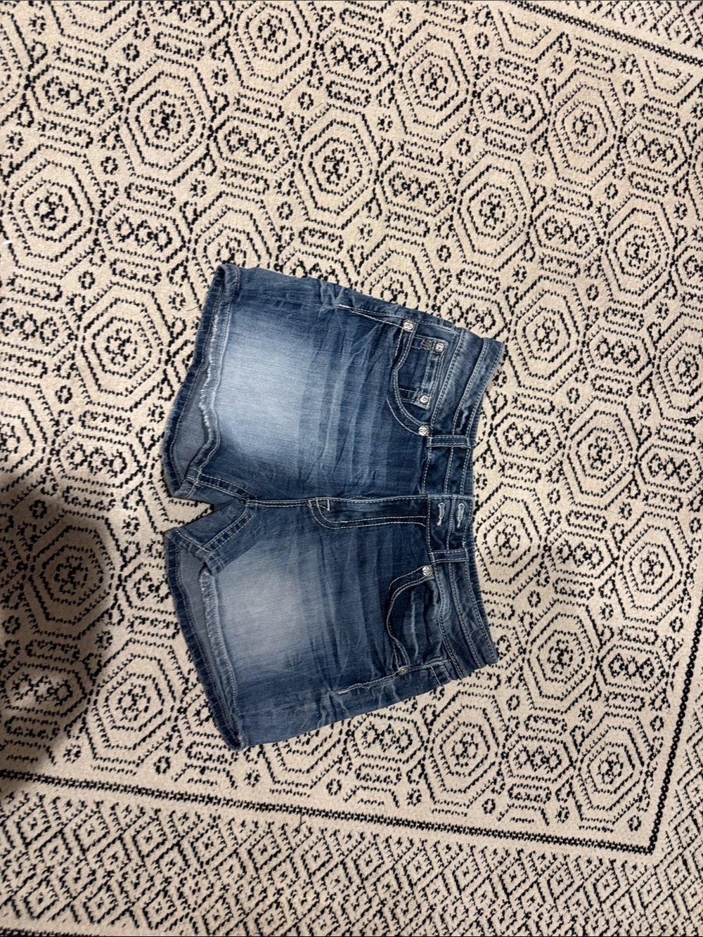 Miss Me Classic Women's Denim Shorts - Blue Wash